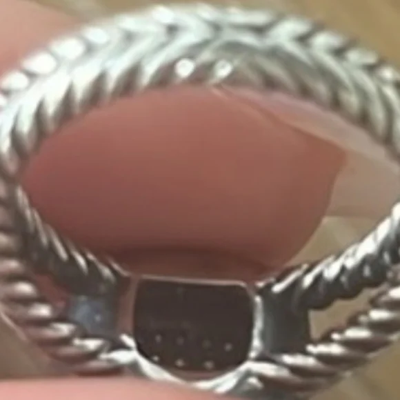 David Yurman Petite Albion. 8 - Picture 7 of 14